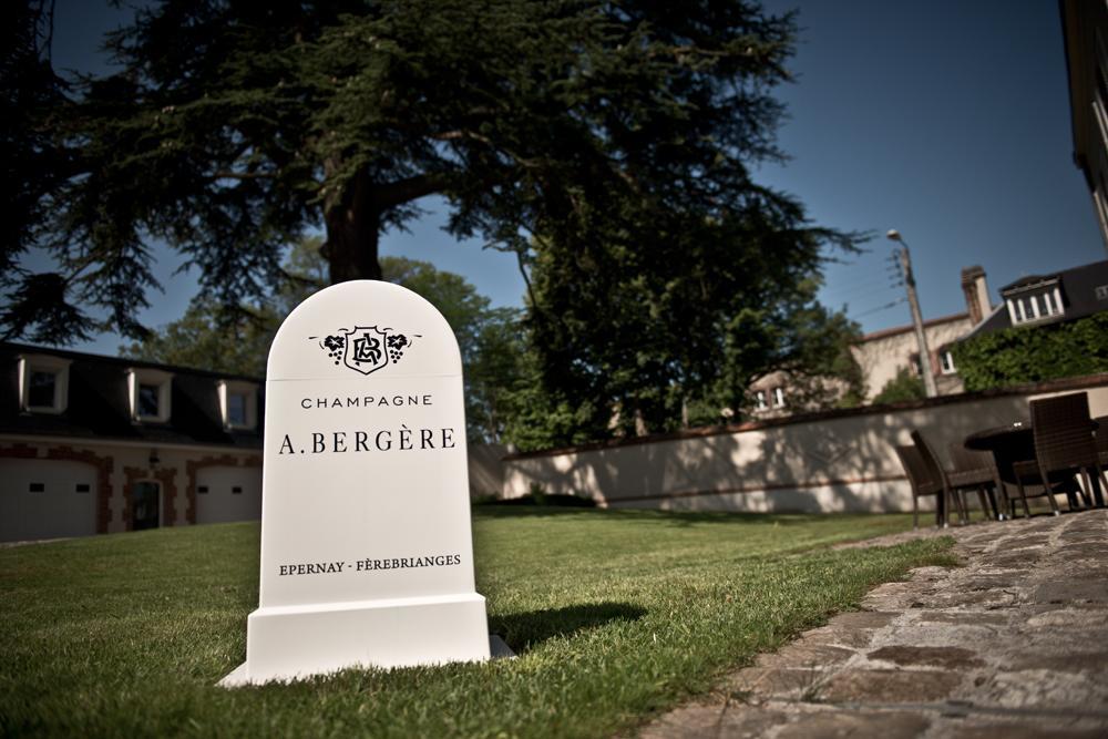 Champagne Andre Bergere & Suites Épernay Exterior foto
